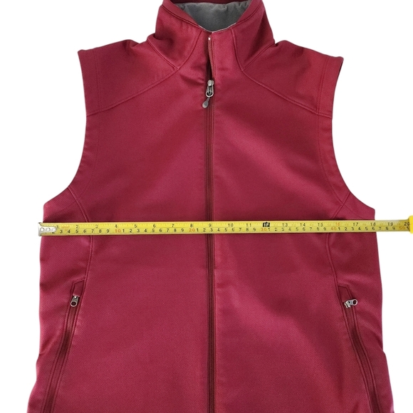 MOUNTAIN EQUIPMENT CO-OP Red (dark pink) softshell Vest size large - Picture 11 of 12